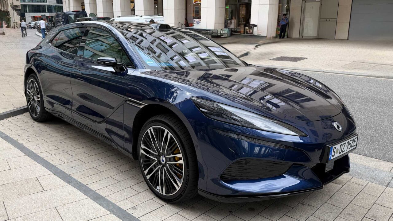 Denza Z9 GT