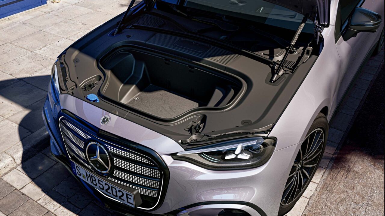 Mercedes-Benz C400 