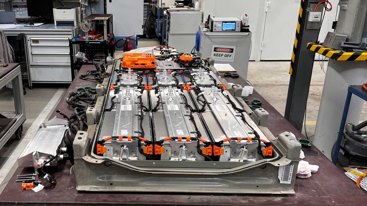 Opel Battery Refurbishment Center 