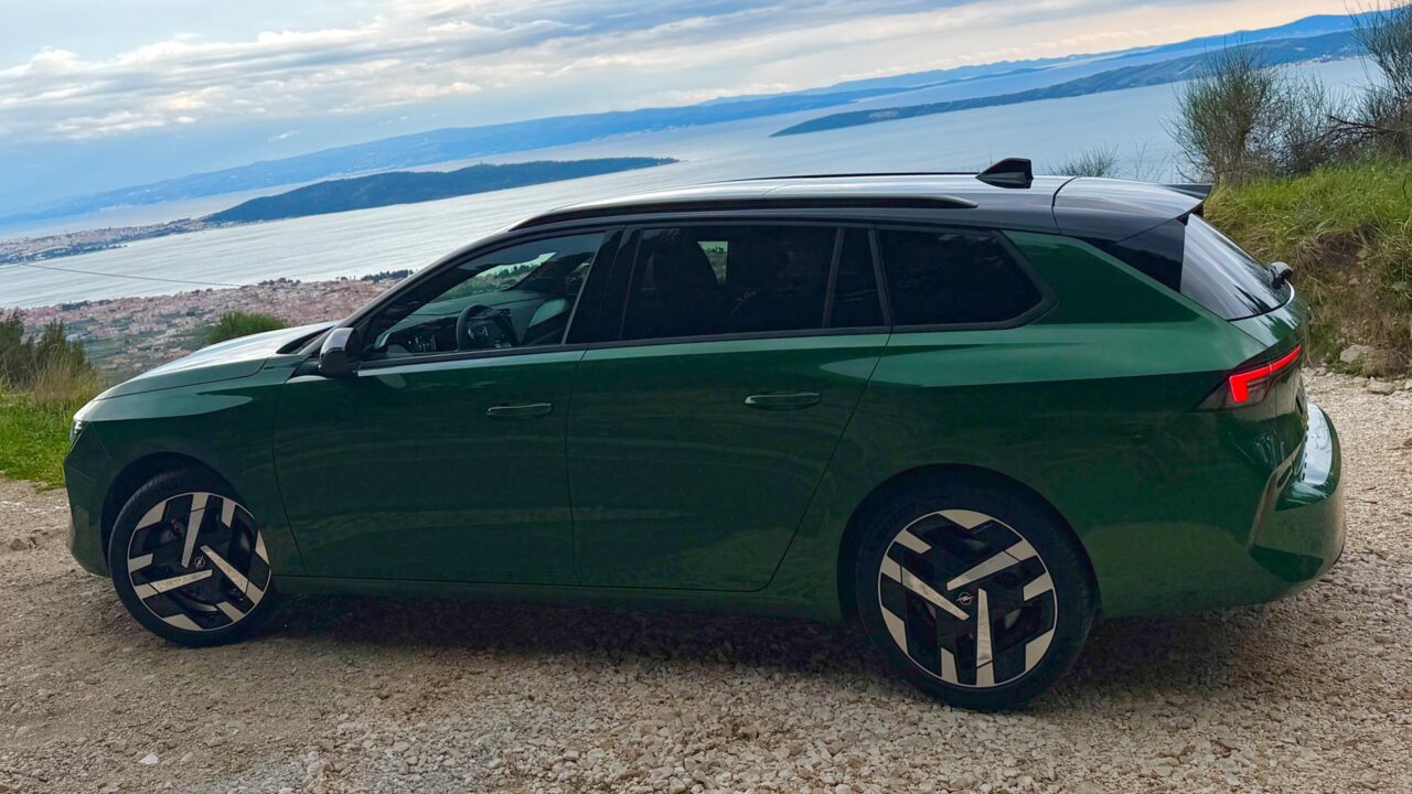 Opel Astra Sports Tourer