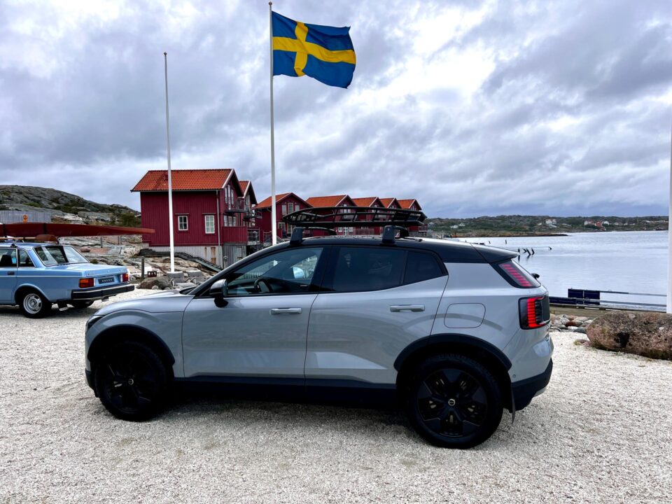 Volvo EX30 Cross Country